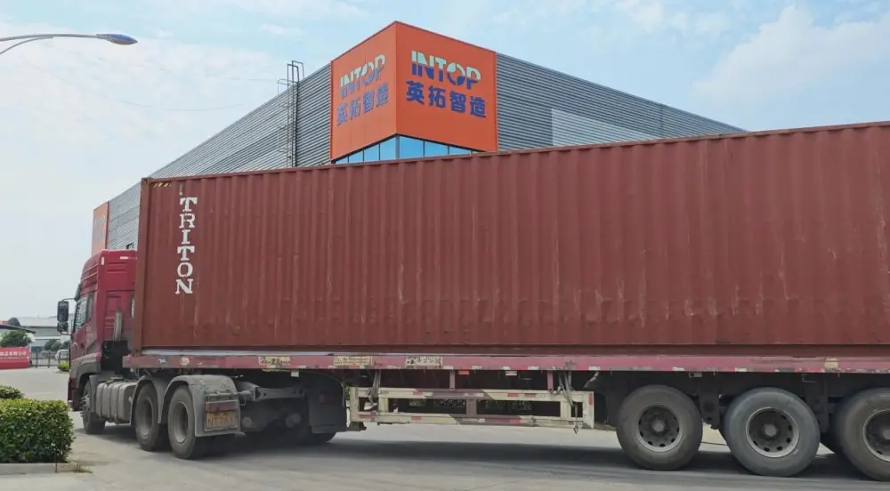Kundenprojekt in Tansania: 3 komplette Getränkeproduktionslinien, 17 x 40'-HQ-Container verließen Shanghai pünktlich